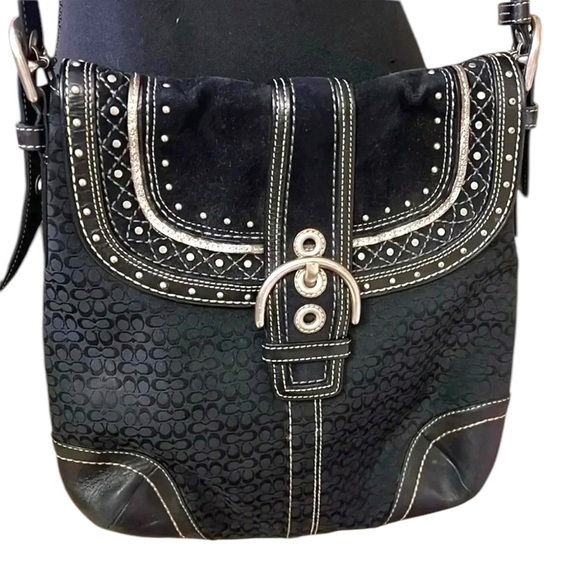 Coach signature hobo crossbody purse - Picture 3 of 7